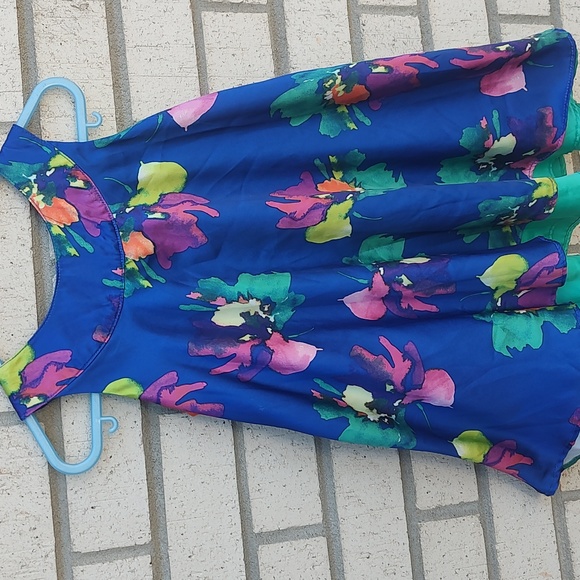 Cherokee Dress - Picture 4 of 10